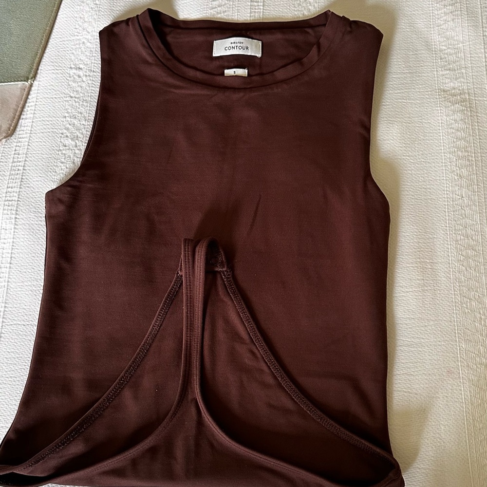 ARITZIA Babaton Contour Bodysuit Sleeveless
Thong Style